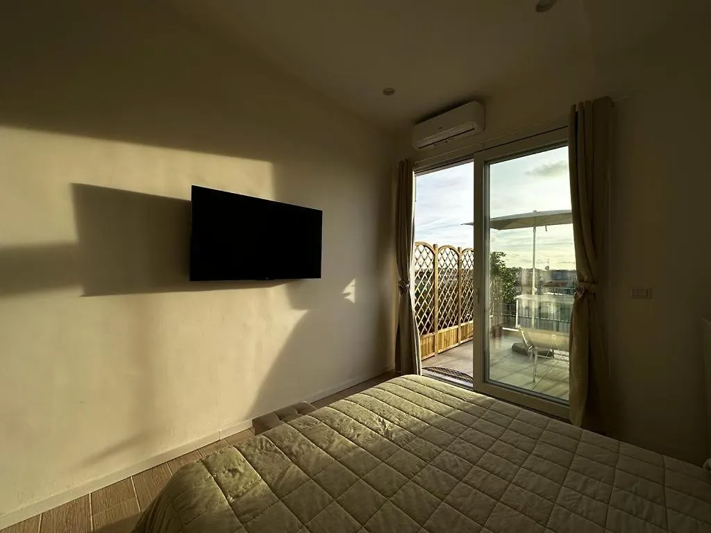 Apartamento Attico Al Vomero Nápoles Itália